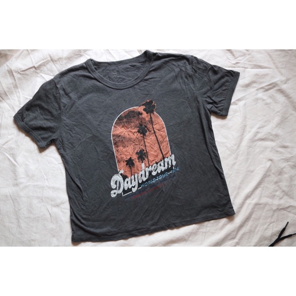 Daydream T-Shirt / Size Small - Picture 2 of 3